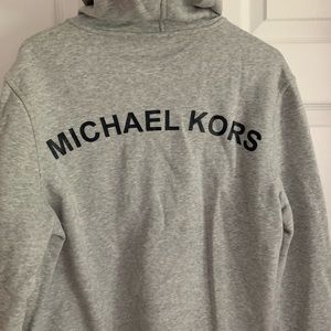 Woman zip up sweatshirt